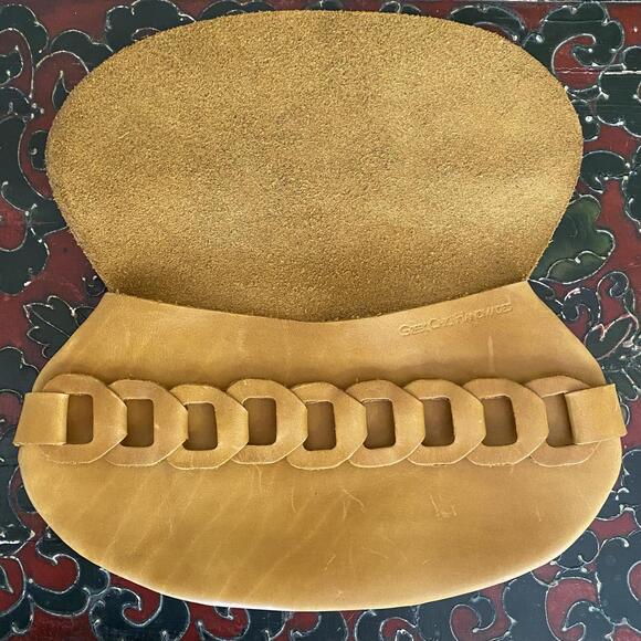 Clutch With Handle, Greek Chic Handmade, Tan Leather - Picture 5 of 9